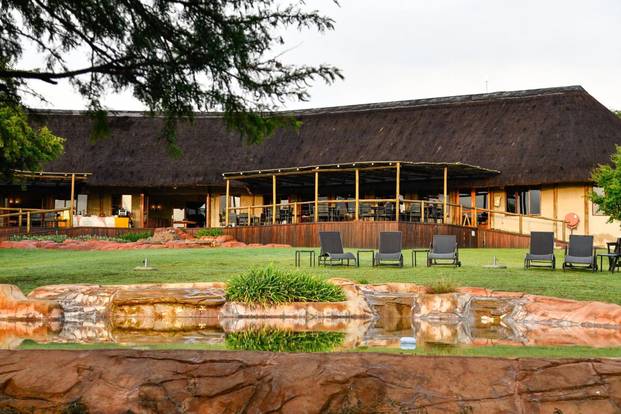 ליידיסמית The Springbok Lodge מראה חיצוני תמונה