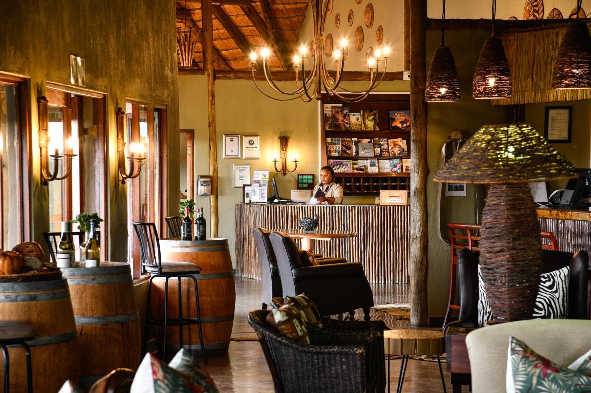 ליידיסמית The Springbok Lodge מראה חיצוני תמונה